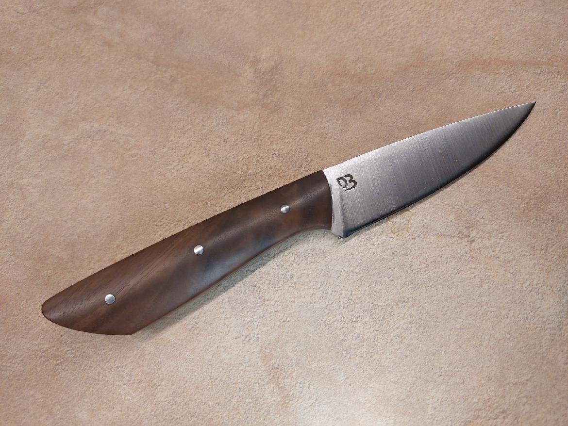 menší nůž nerez, ořech 